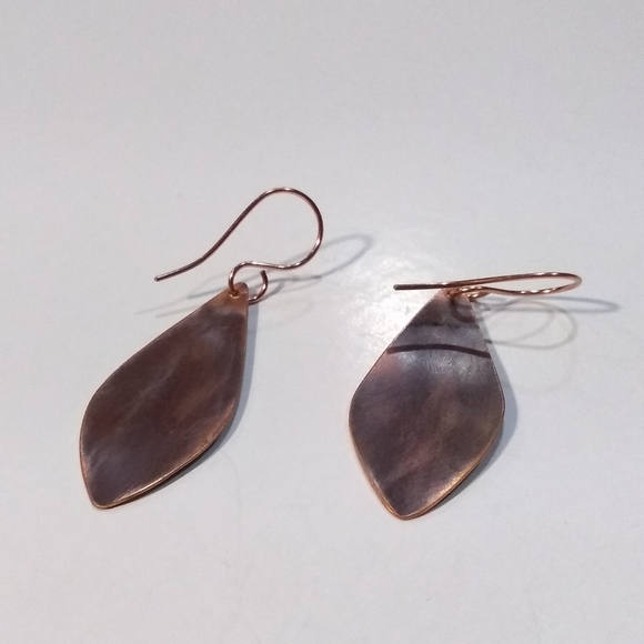 NWOT Designer's Collection Copper Earrings. - Picture 3 of 3